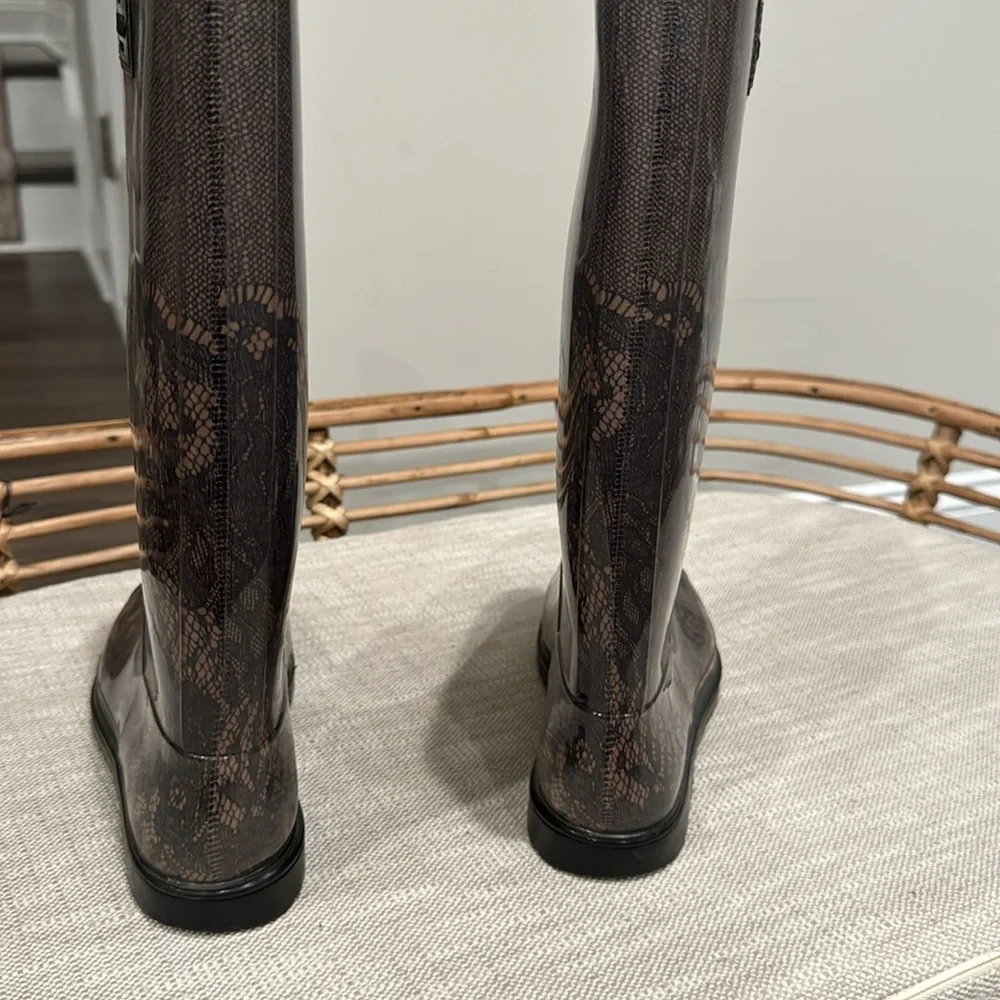 Vintage Valentino Garavani Rainboots - Picture 6 of 7